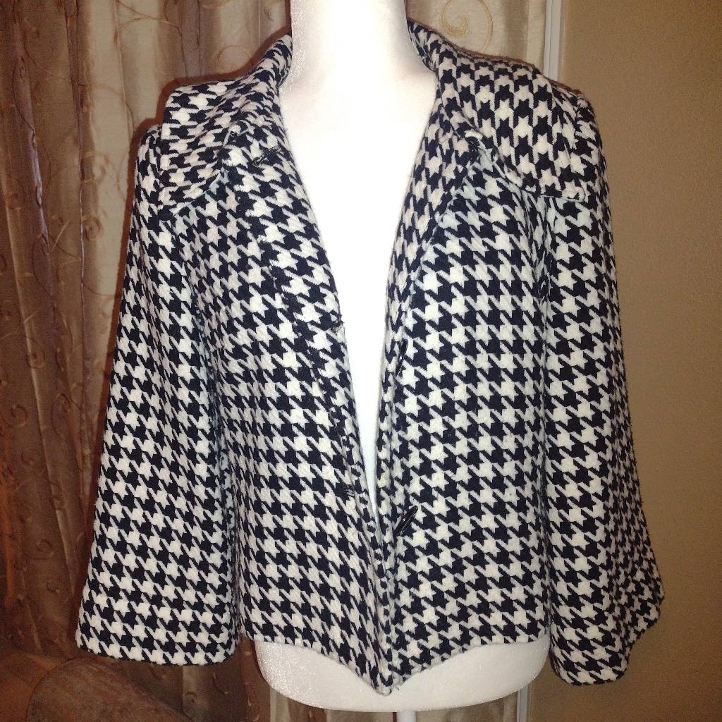 Cropped Houndstooth Checked Jacket